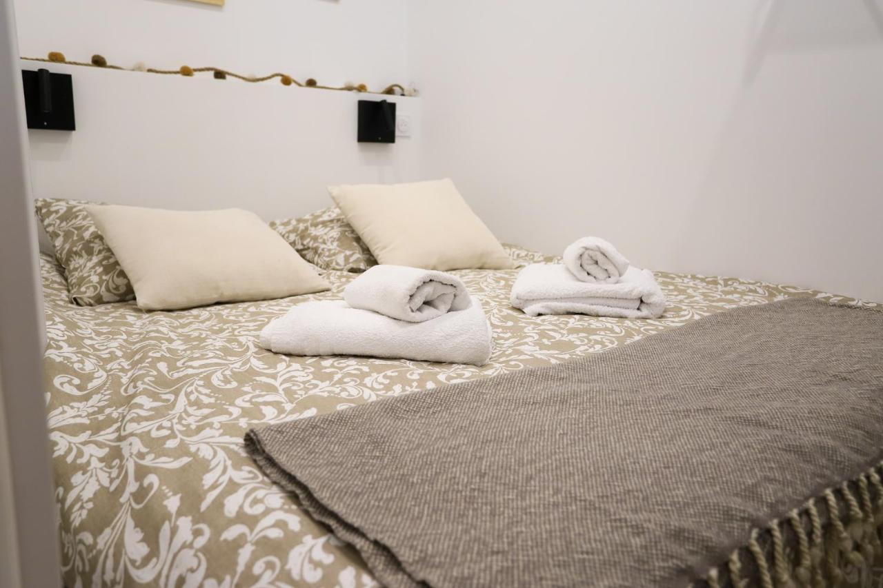 Reve Blanc 2 Etoiles A Annecy Centre Ville Et Lac エクステリア 写真